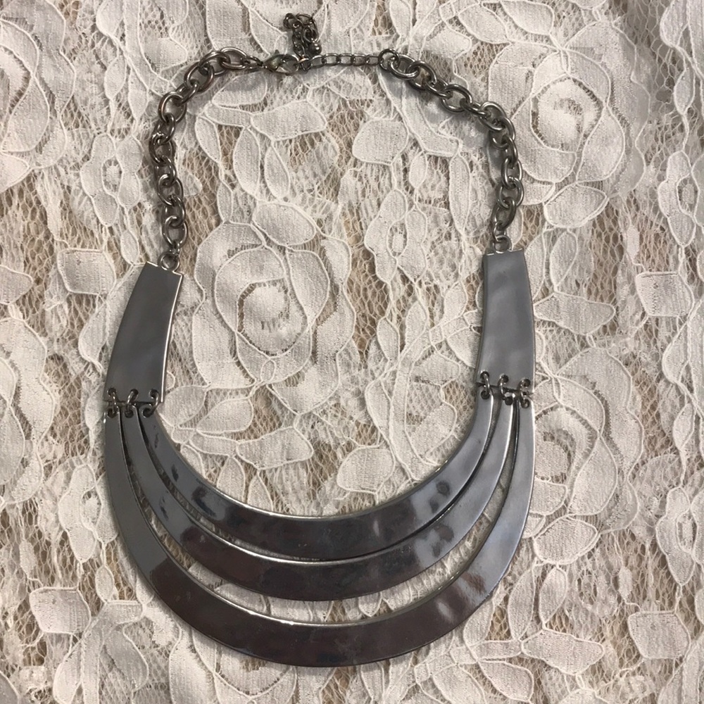 Statement necklace